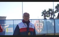 cagliari tifosi puro amore oltre 500 persone per l allenamento a porte aperte