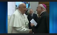 vaticano nelle mani di papa francesco la lettera di beniamino zuncheddu