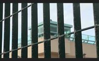 sassari detenuto appicca incendio a bancali sei agenti in ospedale