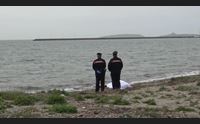 tragedia a torregrande un anziano pescatore trovato morto in spiaggia