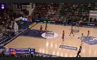 basket la dinamo sconfitta da pesaro si complica la corsa verso i playoff