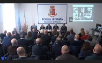 sindaci ancora nel mirino a nule a fuoco l auto di mellino