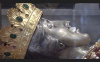 quartu sant elena ritorna a casa folla di fedeli per le reliquie