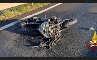 scontro tra moto e camion sulla statale 195 muore centauro di 31 anni