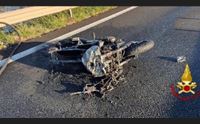 tragedia sulla 195 scontro tra moto e camion muore centauro di 31 anni
