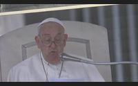 pellegrini e sindaci da papa francesco ecco il cammino di bonaria