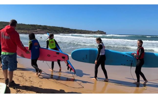 sassari girl surf power a porto ferro donne sulla cresta dell onda