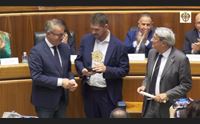 coni premio speciale a gigi riva emozioni in consiglio regionale