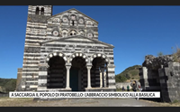 a saccargia il popolo di pratobello l abbraccio simbolico alla basilica