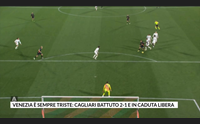 venezia sempre triste cagliari battuto 2 1 e in caduta libera