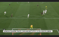 venezia sempre triste cagliari battuto 2 1 e in caduta libera