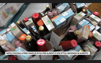 natale solidale a pirri famiglie in fila per alimenti e giocattoli bisognosi in aumento