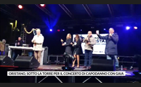 oristano sotto la torre per il concerto di capodanno con gaia