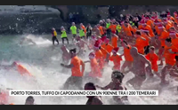 porto torres tuffo di capodanno con un 90enne tra i 200 temerari