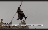 sassari giochi in piazza e caramelle per la befana dei vigili del fuoco