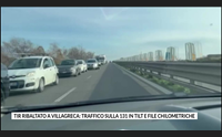 tir ribaltato a villagreca traffico sulla 131 in tilt e file chilometriche