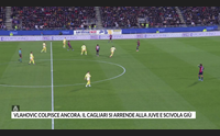 vlahovic colpisce ancora il cagliari si arrende alla juve e scivola gi