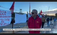 portovesme srl vigilia di protesta in fabbrica ritornano gli striscioni