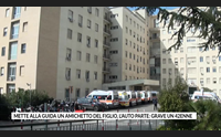 mette alla guida un amichetto del figlio l auto parte grave un 42enne