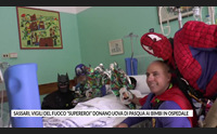 sassari vigili del fuoco supereroi donano uova di pasqua ai bimbi in ospedale