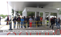 ottana operai bloccano i cancelli della zona industriale non ci pagano