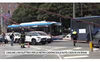cagliari cavi elettrici per la metro cadono sulle auto caos in via roma