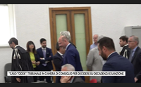 caso todde tribunale in camera di consiglio per decidere su decadenza e sanzione
