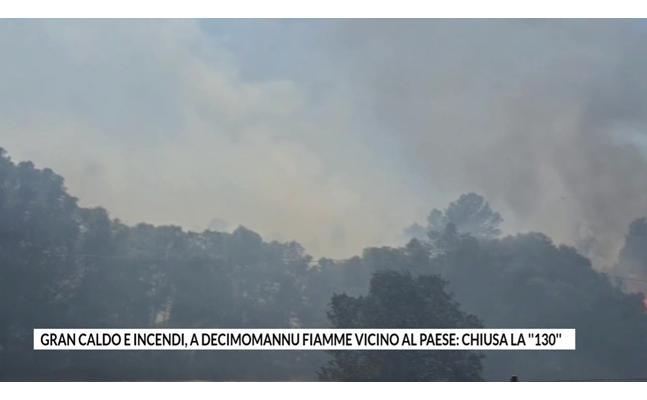 gran caldo e incendi a decimomannu fiamme vicino al paese chiusa la 130