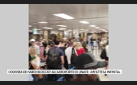 l odissea dei sardi bloccati all aeroporto di linate un attesa infinita
