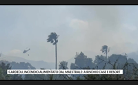 cardedu incendio alimentato dal maestrale a rischio case e resort
