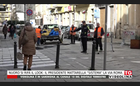 nuoro si rif il look il presidente mattarella sistema la via roma