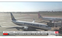 aereo ryanair atterraggio d emergenza a elmas era senza passeggeri