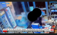 sassari blitz della polizia fermati tre minorenni per rapine e violenze