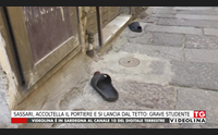 sassari accoltella il portiere e si lancia dal tetto grave studente