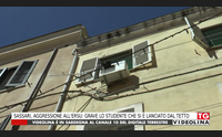sassari aggressione all ersu grave lo studente che si lanciato dal tetto