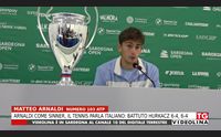 arnaldi come sinner il tennis parla italiano battuto hurkacz 6 4 6 4