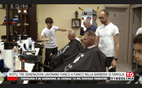 sestu tre generazioni lavorano fianco a fianco nella barberia di famiglia