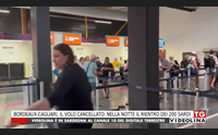 bordeaux cagliari il volo cancellato nella notte il rientro dei 200 sardi
