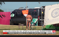 l isola nella morsa dell afa attenti ai colpi di calore prudenza in mare
