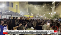 la spagna campione del mondo anche a cagliari esplode la festa
