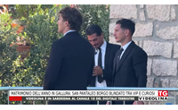 matrimonio dell anno in gallura san pantaleo borgo blindato tra vip e curiosi