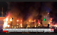 olbia otto trattori stradali a fuoco nella notte non si esclude il dolo