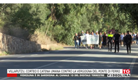 villaputzu corteo e catena umana contro la vergogna del ponte di ferro