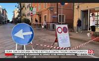 olbia ciak si disturba pietre e bottiglie contro troupe cinematografica